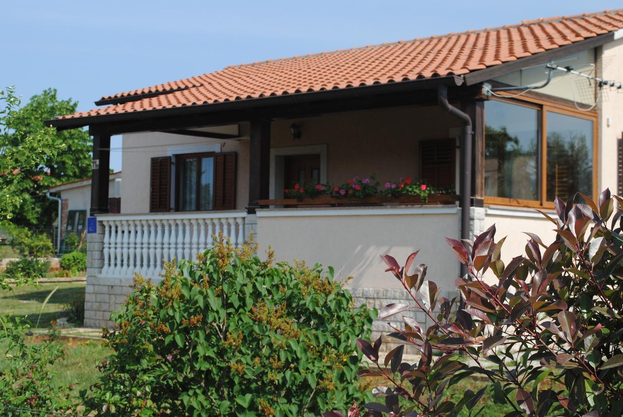 Holiday Home Ana Pula Extérieur photo